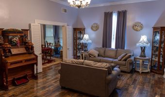 253 N 8th St, Batesville, AR 72501