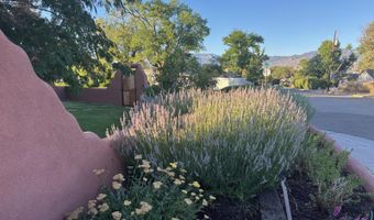 525 SOLANO Dr SE, Albuquerque, NM 87108