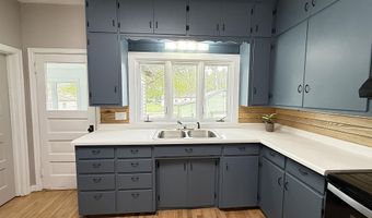 246 E Rooney Ave, Appleton, MN 56208