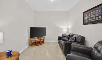 1 Francis Dr 405, Andover, MA 01810