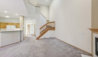 3354 N Stone Creek Cir, Madison, WI 53719