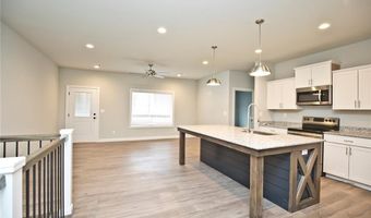 34 Holly Dr A, Bentonville, AR 72712