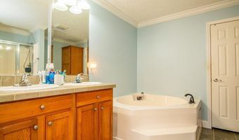 86 Arbor Dr, Roanoke Rapids, NC 27870