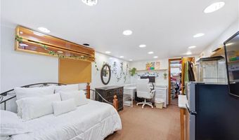 112 Clay St, Central Falls, RI 02863
