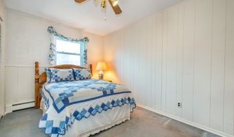 19 W Lakeview Rd, Alloway, NJ 07460