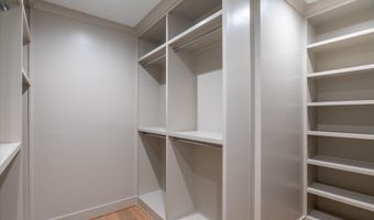 2929 N GREENCASTLE St, Arlington, VA 22207