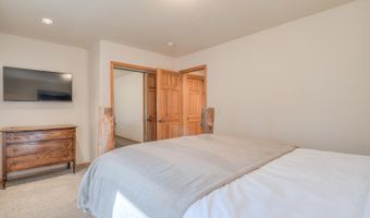 17295 Azusa Rd, Bend, OR 97707