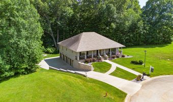 410 Crooked Stick Dr, Bedford, IN 47421
