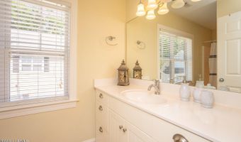 23 Crows Nest Ave 4, Beaufort, SC 29907