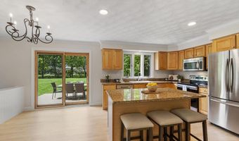 37 Concord Rd, Acton, MA 01720