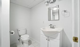 112 Leverett Rd, Amherst, MA 01002
