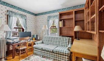 25 University Ter, Burlington, VT 05401