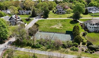 30 Forest Rd W, Bristol, RI 02809