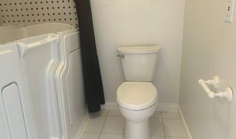 2372 Triplett Blvd, Akron, OH 44312
