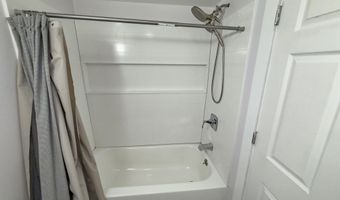 10 Enterprise St, Adams, MA 01220