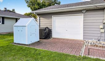 1025 W ROBERTS Ave, Appleton, WI 54914