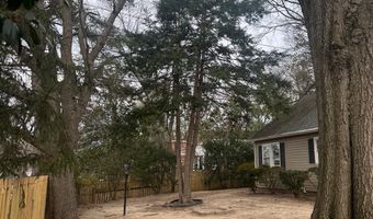 491 N LATHAM St N, Alexandria, VA 22304