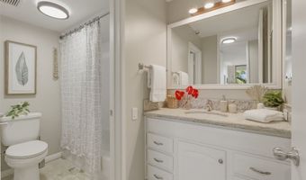 322 Aoloa St 505, Kailua, HI 96734