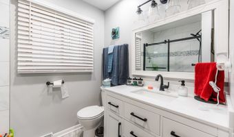 1527 W Holtz Ave, Addison, IL 60101