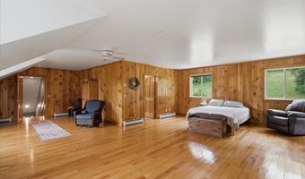 405 Old W Rd, Arlington, VT 05250