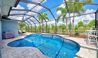 6951 CRESTPOINT Dr, Apollo Beach, FL 33572