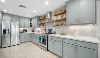 126 Sea View Dr, Aransas Pass, TX 78336