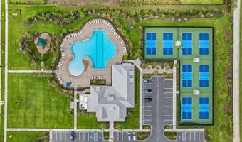 5254 WOLF CREEK Dr, Apollo Beach, FL 33572