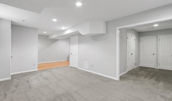 5110 DUVALL Dr, Bethesda, MD 20816