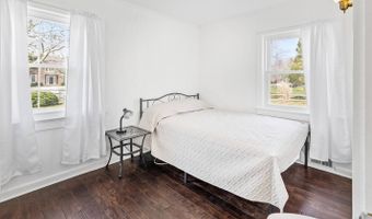 91 Hedges Ln, Amagansett, NY 11937