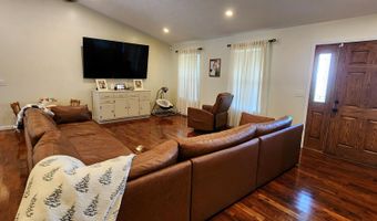 703 Kenny St, Ava, MO 65608