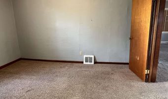 704 4th Ave E, Albia, IA 52531