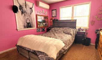 2576 W Hillside Dr, Anderson, CA 96007