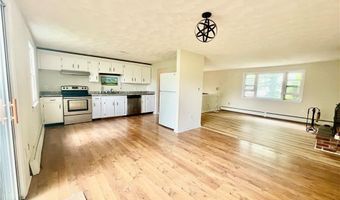 1069 Green End Ave, Middletown, RI 02842