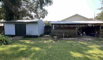 135 S Canoe Rd, Atmore, AL 36502