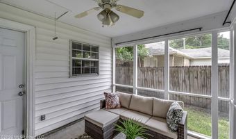 1022 Red Oak Dr, Brandon, MS 39042