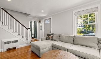 23 Eastwood Circuit, Boston, MA 02132