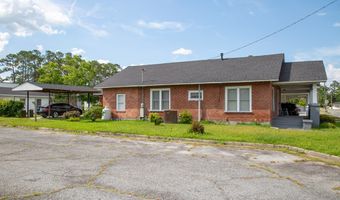 199 Anthony/Oak Sts, Baxley, GA 31513