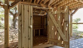 223 Hoffman Beach Rd, Salter Path, NC 28512