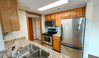 2200 Hamilton Dr 703, Ames, IA 50014