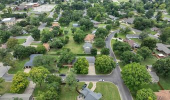 291 W Westwood Dr, Augusta, KS 67010