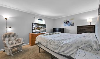637 FULTON St, Akron, PA 17501