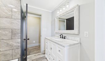 901 Fremont Dr, Anderson, IN 46012