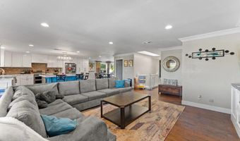 3045 Mary Ln, Escondido, CA 92025