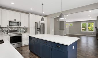 15590 Duck Trail Ln, Apple Valley, MN 55124