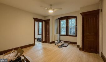 165 E MOUNT PLEASANT Unit 2Nd Floor 2Nd Floor, Ambler, PA 19002