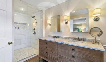 81 Mathewson Rd, Barrington, RI 02806