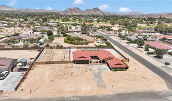 19678 Red Feather Rd, Apple Valley, CA 92307