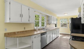 252 Thomas St, Allegan, MI 49010