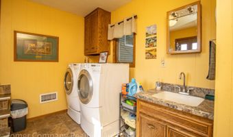 4354 Kingbird Ave, Alton, IA 51003