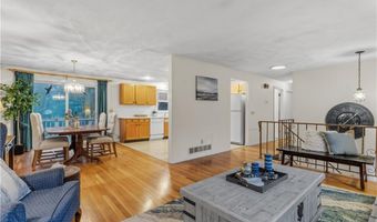 102 Windward Walk, North Kingstown, RI 02852